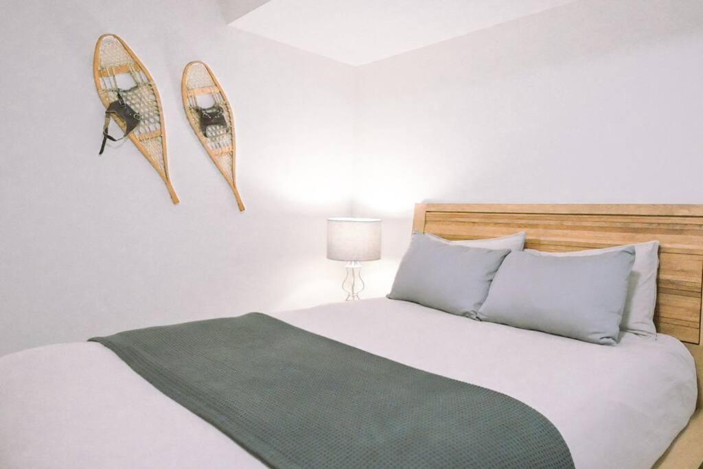 Oasis Getaway, Mins To Lake, King Bed, Dbl Garage Invermere Extérieur photo